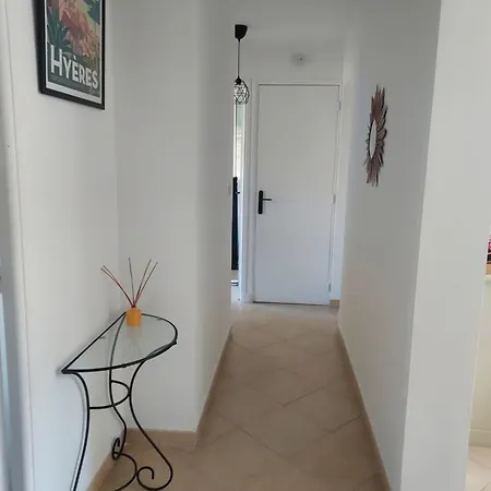 Ferienwohnung Grand T2 Ensoleille - Proche Gare Hyères Exterior foto