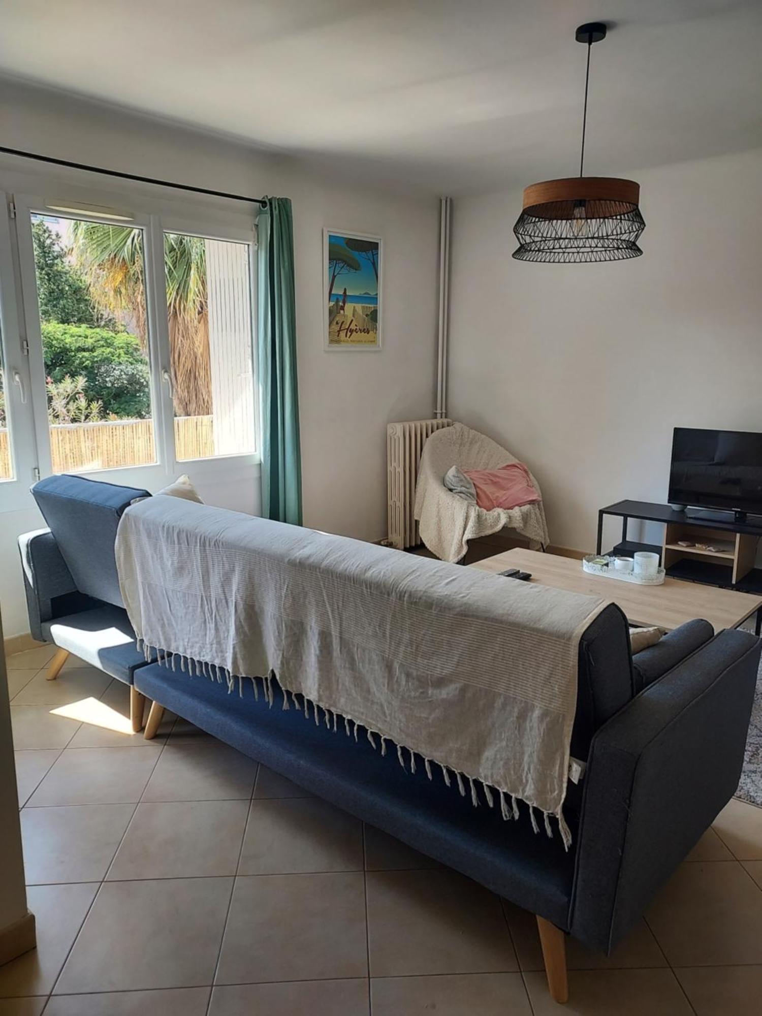 Grand T2 Ensoleille - Proche Gare Appartement Hyères